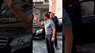 Tom Cruise signs young fan's Top Gun t-shirt #shorts