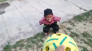 Main Bola Sepak Guna Bola Takraw!!!