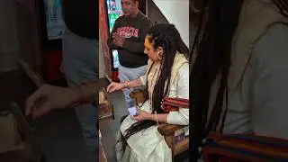 chanchalnathji apne bhagto buti deti hue #chanchalnath #aghoribaba #mahadev #viralshort #ytshorts