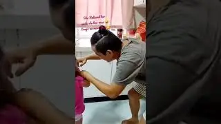 Poor little girl no more nose🤣🤣 a big joke for her ✌️✌️