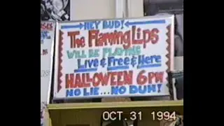 Flaming Lips @ Flipside Records. Kalamazoo, MI 10 31 1994