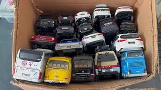 Lets picked model cars,Toyota,Honda,Mitsubishi,Mercedes,Tesla,Volkswegon,Chevrolet,bus,Lexus,Alphard