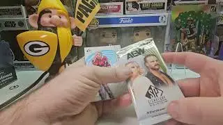 2 2025 AEW SP SIGNATURE EDITION BOXES 1 AUTO  2 NUMBERED CARDS PER BOX