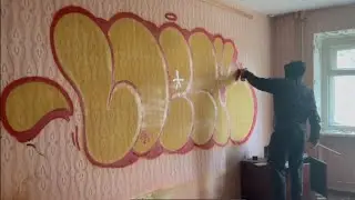 Loeck Graffiti Throw Ups in the City Action 6.1
