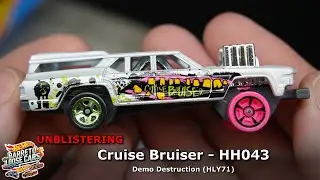 Cruise Bruiser (HH043) | Demo Destruction (HLY71) | Hot Wheels | 1/64 | Loose