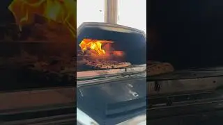 OONI Karu 16 Pizza Oven