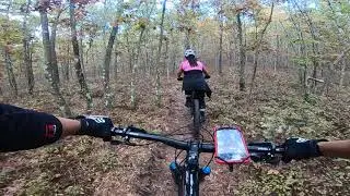Entering Terrapin trail at Manorville Hills County Park, Manorville, NY Oct 2020 MTB