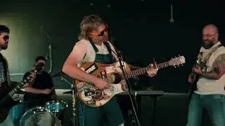 White House Road (Cover) 