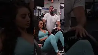 Какой метод работы бедрами вам больше нравится? #тренировкаягодиц #hipthrust #gluteguy #bretcontr...