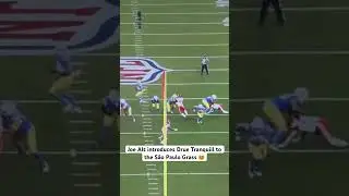 Joe Alt introduces Drue Tranquill to the S&atilde;o Paulo Grass 😍 #ChargersvChiefs