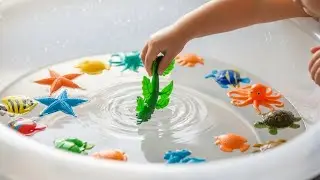 Leafy Sea Dragon Toy Bath Play 🛁🌊 | Sea Animals for Kids | Ocean Toy Learning Video