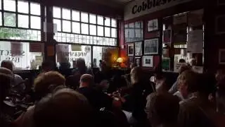 Cobblestone pub live music