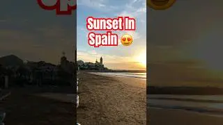 Виды на побережье в Ситжесе, Испания 😍 #Шорты #Закат #Испания