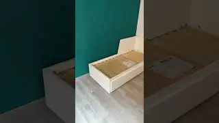 Montaggio letto FLEKKE e comodini MALM di ikea
