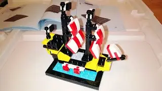 Lego 40290 60 Years of the LEGO Brick 2018 Castle Space Monorail Pirate Ship Set Quick Look / Tour