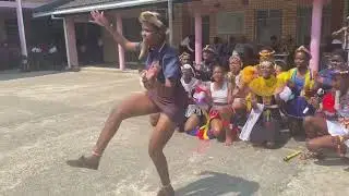 Heritage day - Grade 11A Ingoma (Zulu dance)