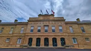 Tasmania votes &lsquo;no confidence&rsquo; in political leaders