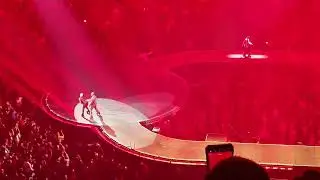 LIVE Usher 