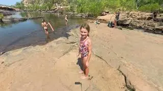 Welcome to the first Aussie Nature Girl sharing a visit to the wondrous Dalmanyi Bell Gorge. . 