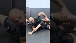 3 side control attacks for beginners, American, armlock and kimura. #jiujitsu #grappling #bjj #nogi