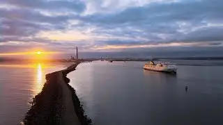 Poolbeg Lighthouse Keeper 4K drone video made with Mavic Air 2 in Dublin, Ireland