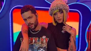 Pabllo Vittar e Pedro Sampaio performando 