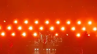 Damiano David - BORN WITH A BROKEN HEART live @ Milano 07/10/2025
