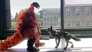 MELTING GODZILLA vs KAIJU WOLF