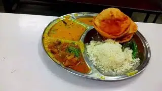 Annapurna mall road kanpur sasta khana only 20 rs unlimited || clean and service best || kanpur vlog