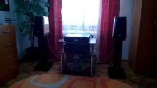 High-end stereo vs low-end PC speakers