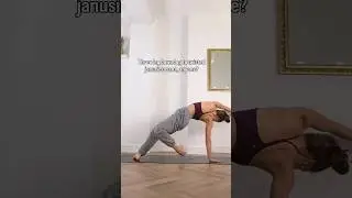 A transition idea for my yoga friends &mdash; who&rsquo;s down? #yogaflow #yogatransitions #creativesequencing
