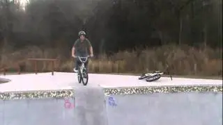 bmx pool riding
