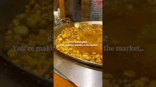 🍄 BEST German Christmas Market FOOD! Frische Champignons [R&uuml;desheim Travel] #RuedesheimMarket