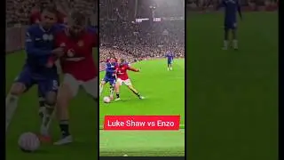 Luke Shaw body checks Enzo Fernandes if he is strong 🤣🤣💪