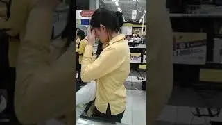 Mira como engañan y roban en almacenes exito
