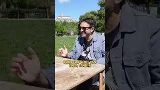 Barcelona est&aacute; estrat&eacute;gicamente ubicada ✈️ Chile queda lejos #shorts #carosiri #marcelokiwi
