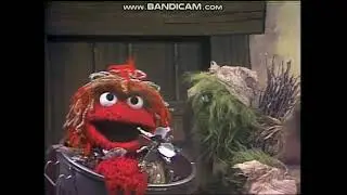 Classic Sesame Street - Oscar reads Grimey Brothers (1983)