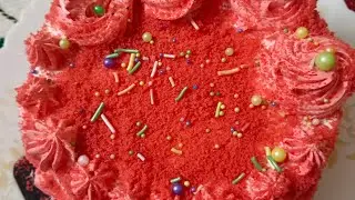 बिना eggऔरऔर बिना ओवन ,के बेकरी वाला रेड वेलवेट केक घर पर बिल्कुल आसान से