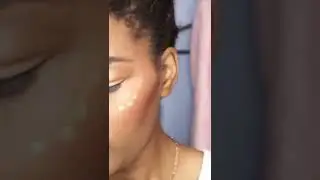 Burt&rsquo;s Bees Luminizer