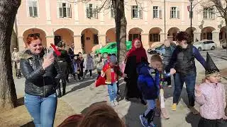 MALE MAŠKARE ZAVLADALE GRADOM (3)