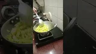 UP Home Tadka cooking &Blogs  is live झटपट से तैयार होने वाला पत्ता गोभी की सब्जी 🙏🙏♥️
