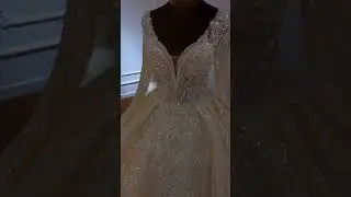 Amanda Novias sparkling new wedding dress 2021 Wedding Gown shop tips @amandanovias