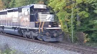 NS 3278 leads the northbound geometry train in Collegedale TN