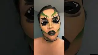 You&rsquo;re from a whole nother world👽  #alien #makeup #facepaint #trusttheprocess #charactermakeup
