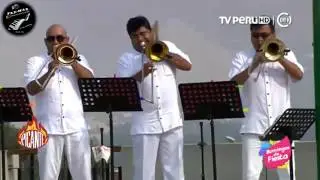 LA PICANTE ORQUESTA EN DOMINGOS DE FIESTA