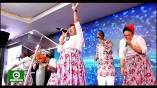 Lady Melody’s Praise ministration @39weeks Pregnant, with Fragrance of Life Choir.