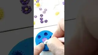 Polymer clay earrings I We make flowers from molds