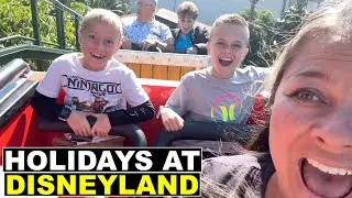 DISNEYLAND VACATION DURING THE HOLIDAYS!