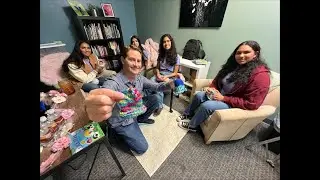 San Diego high school students knitting hats for 'premies'