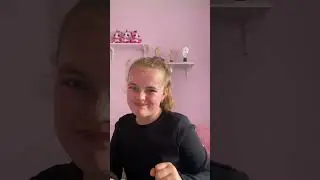 Showing you my pink face mask * bad idea *￼￼